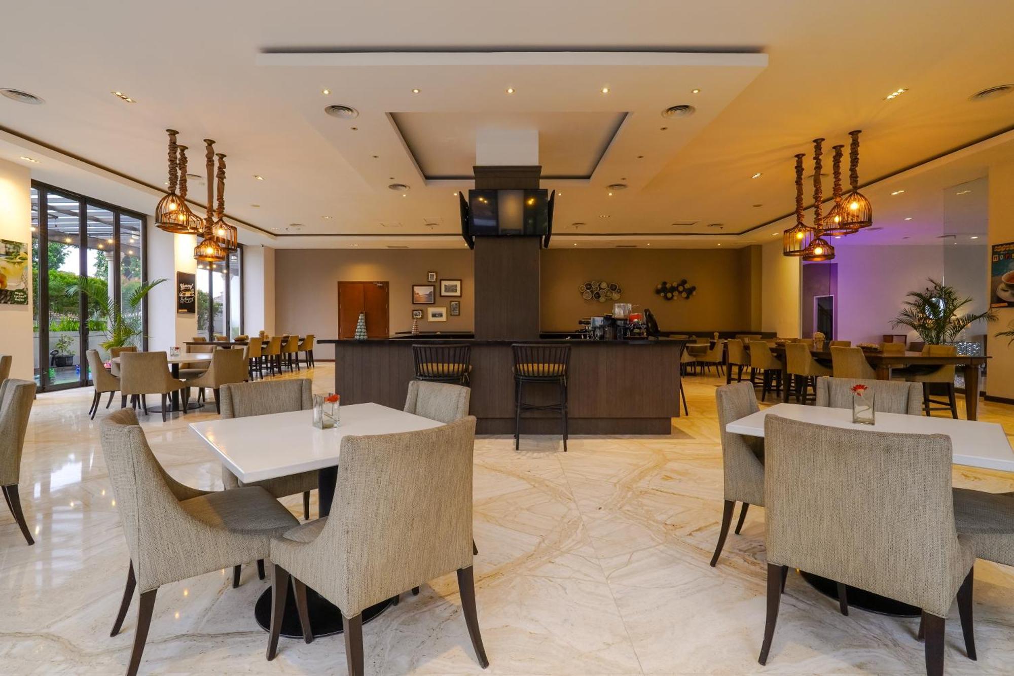 Royal Padjadjaran Hotel Bogor Kültér fotó