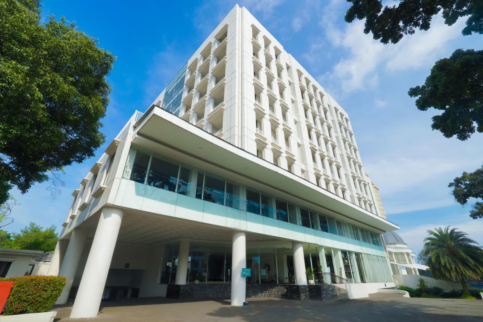 Royal Padjadjaran Hotel Bogor Kültér fotó