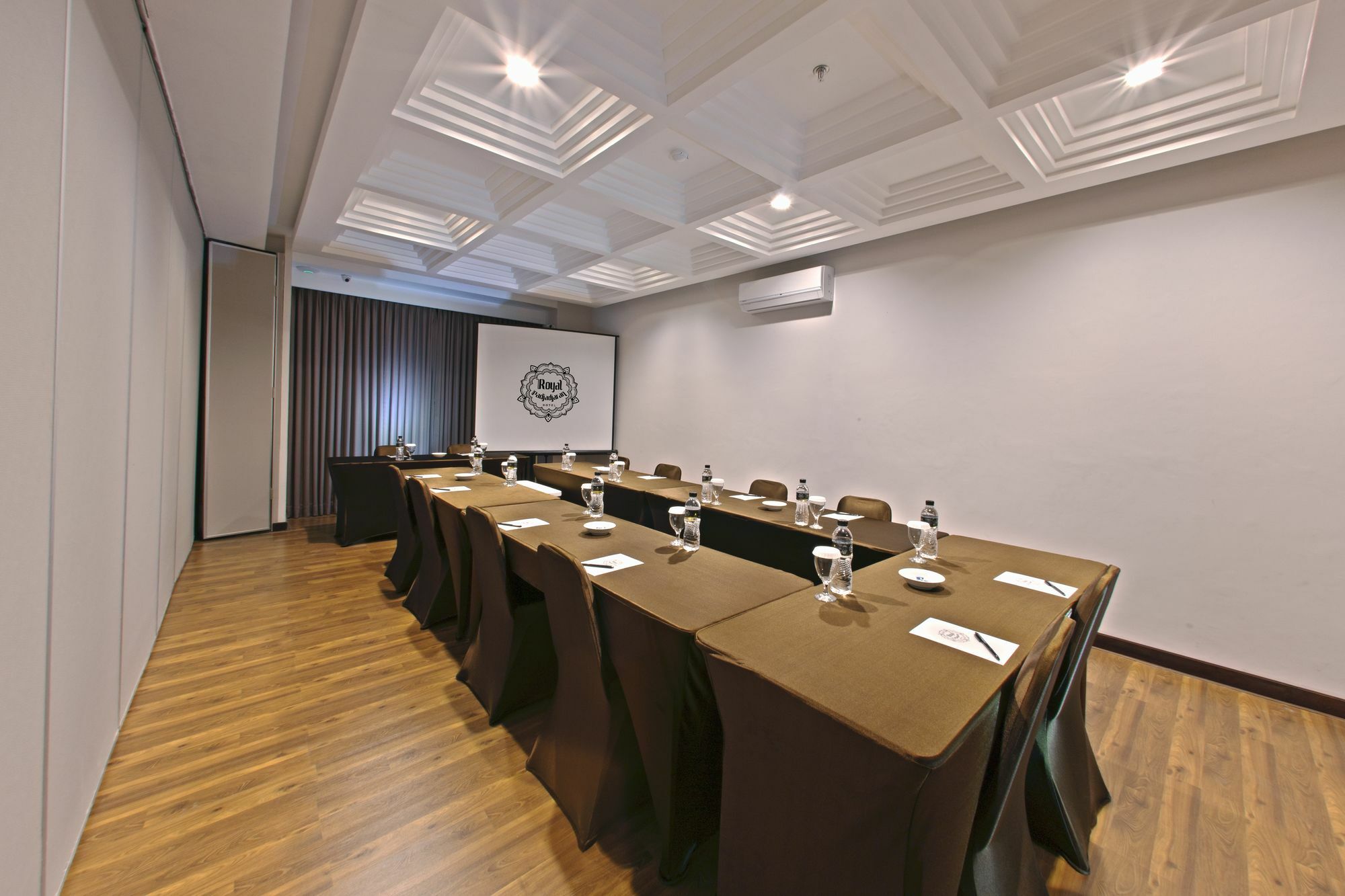 Royal Padjadjaran Hotel Bogor Kültér fotó